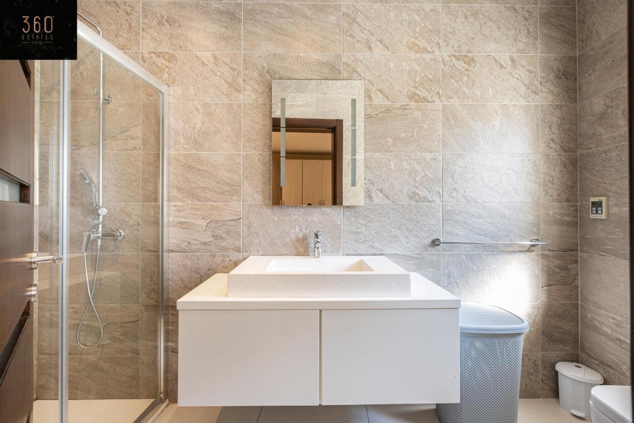 Seafront, Designer Apt With Private Terrace & Wifi By 360 Estates Pietà Zewnętrze zdjęcie
